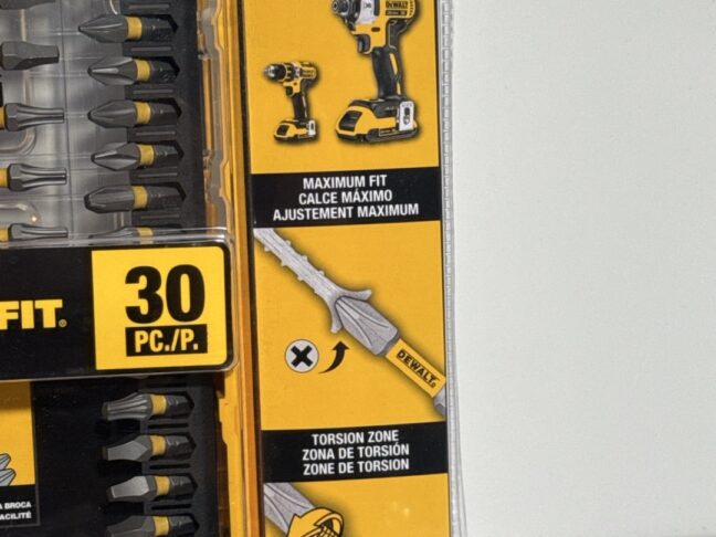 DEWALT MAXFIT 30-Piece Screwdriving Bit Set with Magnetic Sleeve – Impact Driver Ready - Image 5